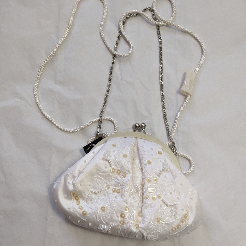 Valerie Stevens white beaded evening purse